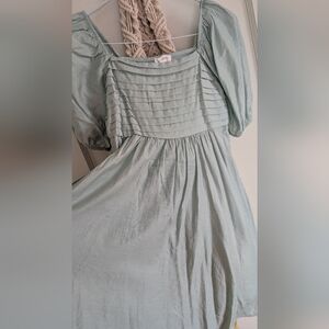 Elegant Light Green Dress